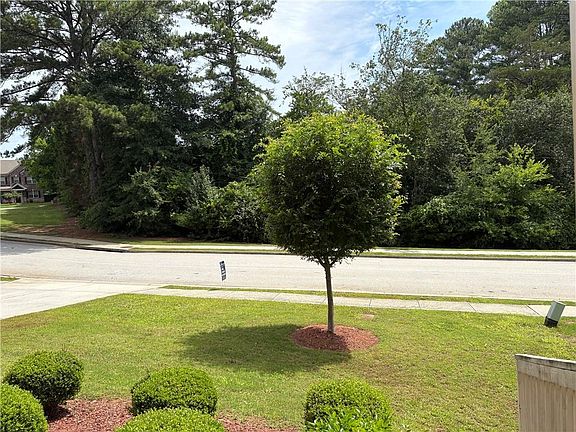 3rd image of 3262 Avenel Ct