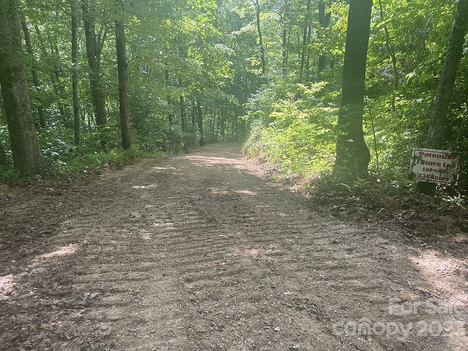 2nd image of 40 High Springs Rd