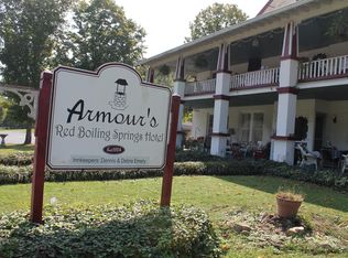 321 E Main St, Red Boiling Springs, TN 37150