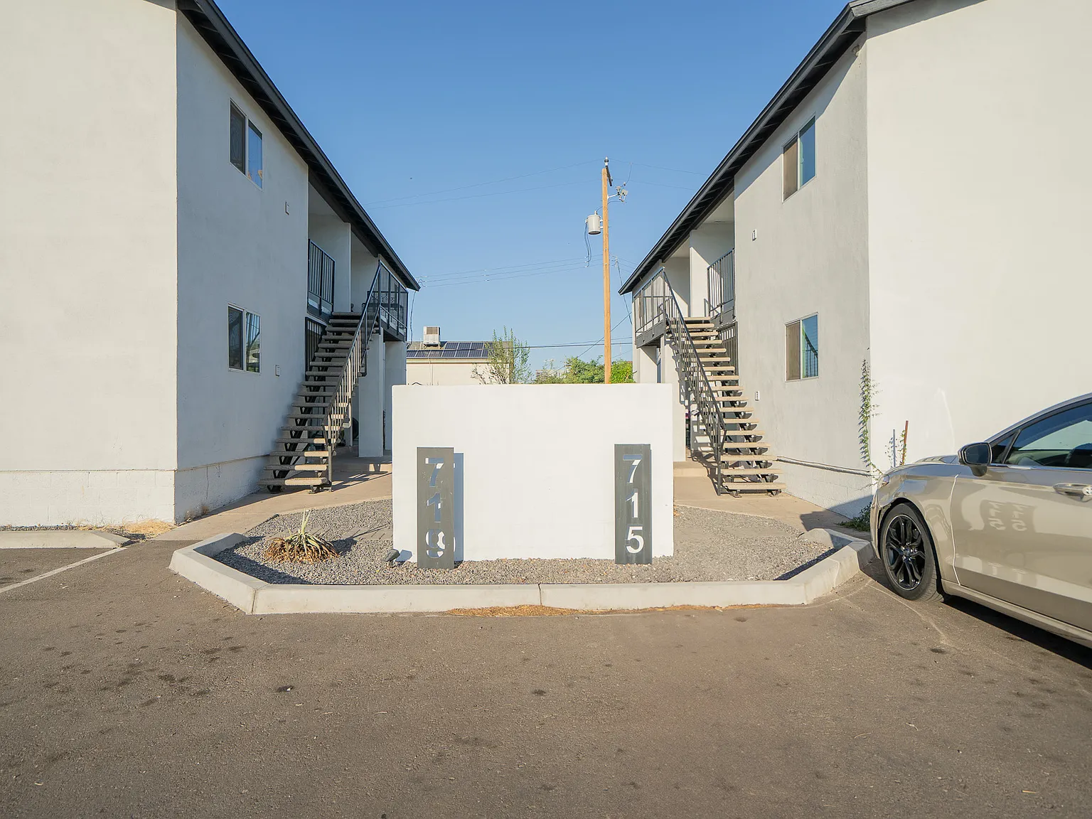 715 N 12th Ave, Phoenix Az — Photo 2