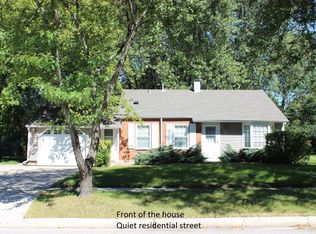 116 E Briarwood Dr, Streamwood, IL