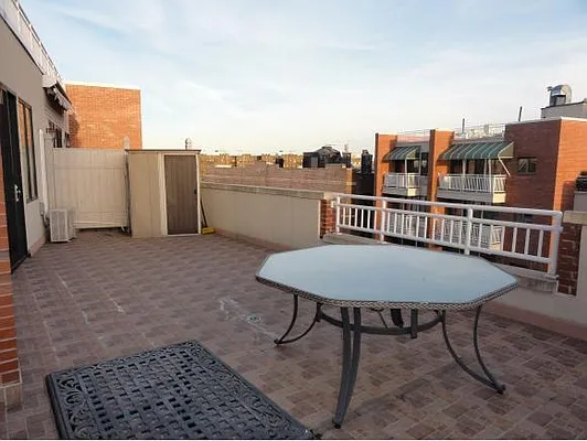 Sold by High Class Realty SB LLC | media 31