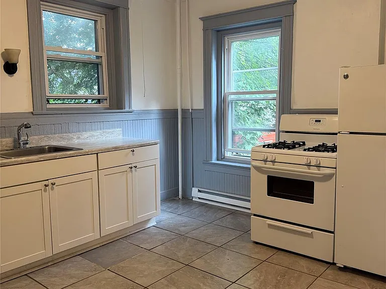 76 S Hamilton St #2 — Photo 4