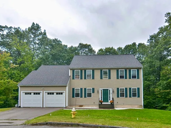 376 Lincoln Cir, Northbridge, MA 01534