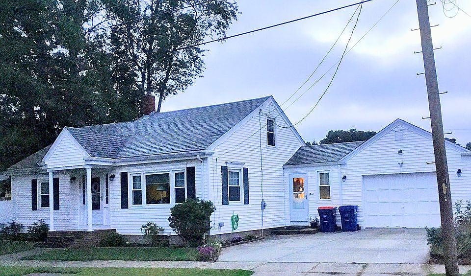 1st image of 27 Roy St