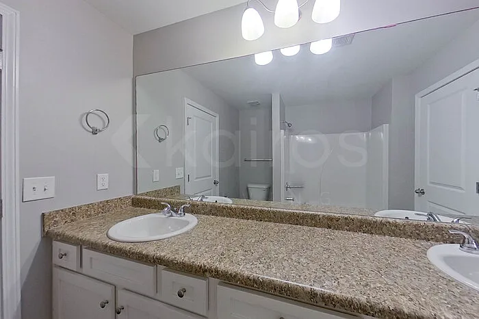 215 Orchard Ln — Photo 12
