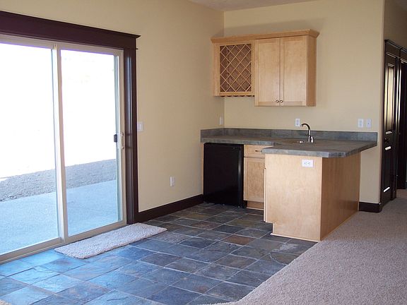 Wet bar in family room