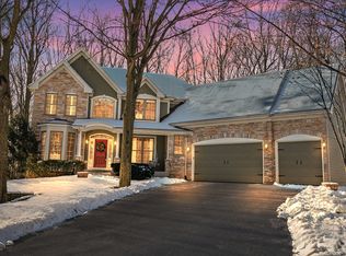 1012 Pembridge Pl, Sugar Grove, IL 60554