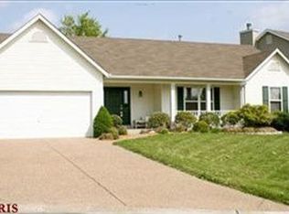 2077 Floral Dr, O'Fallon, MO 63368