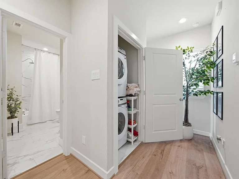 5929 Haring Ln — Photo 20