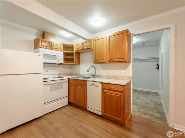 3307 NE 125th St, Seattle, WA 98125