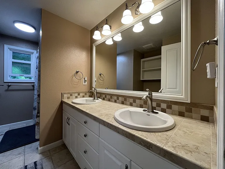 17688 NW Dogwood Ct — Photo 30
