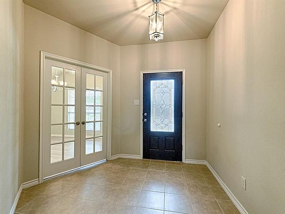 4th image of 2941 Pecan Grove Dr
