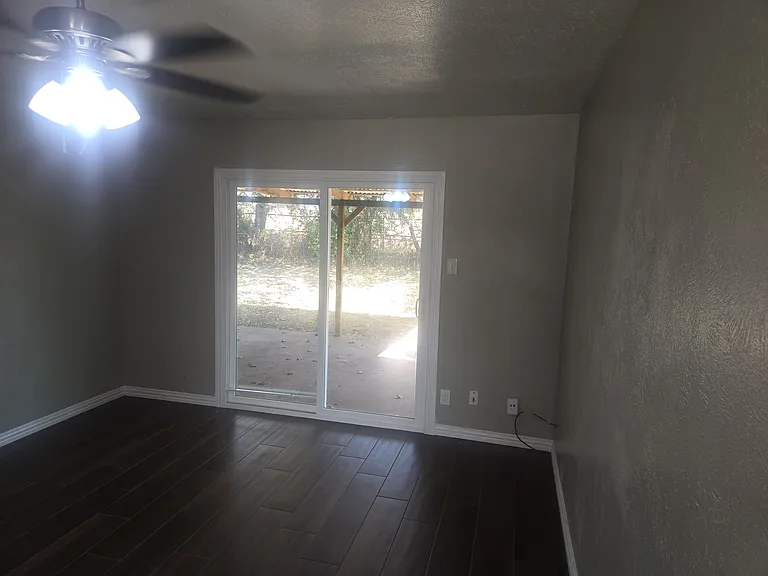 119 Bristol Dr — Photo 6