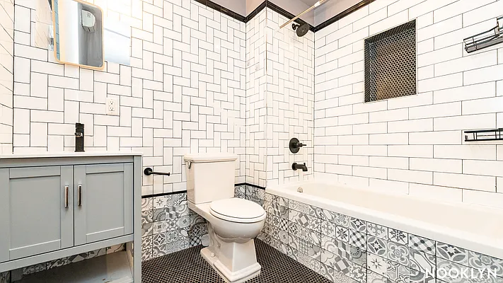 Rented by Nooklyn NYC LLC | media 47