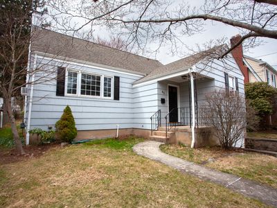 95 Clifton Avenue, West Hartford, CT, 06107