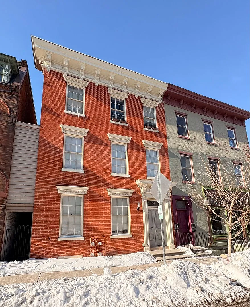104 S Beaver Street — Photo 1