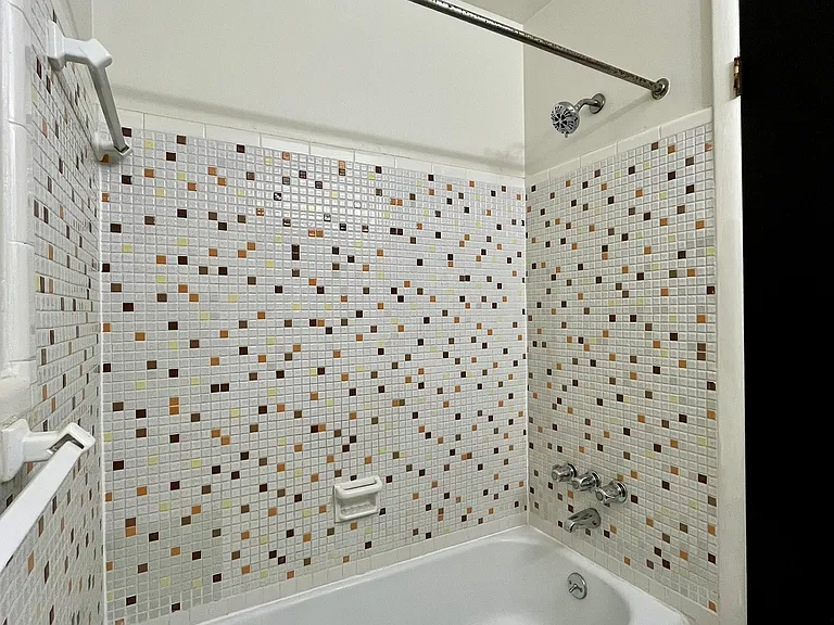 550 Harrison Blvd — Photo 43