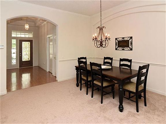 4th image of 74 Shannon Green Ct