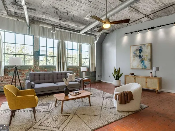 881 Memorial Dr SE Unit 209, Atlanta, GA 30316