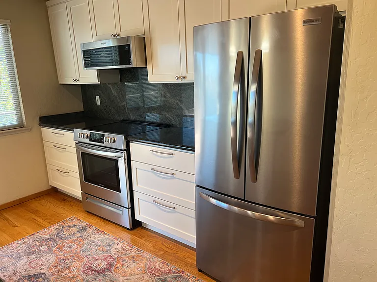 507 Court Way — Photo 9
