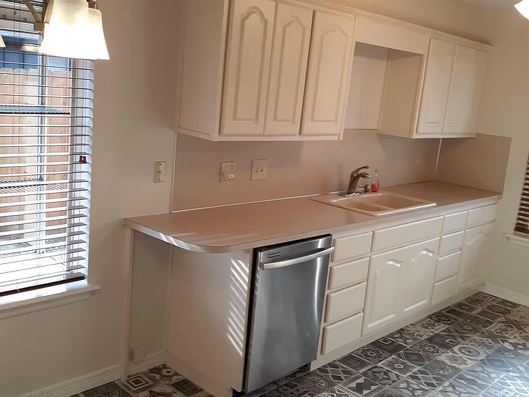 7340 S 70th East Ave — Photo 11