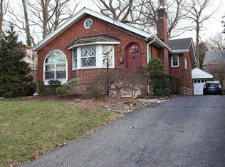 95 Spring St, Metuchen, NJ 08840