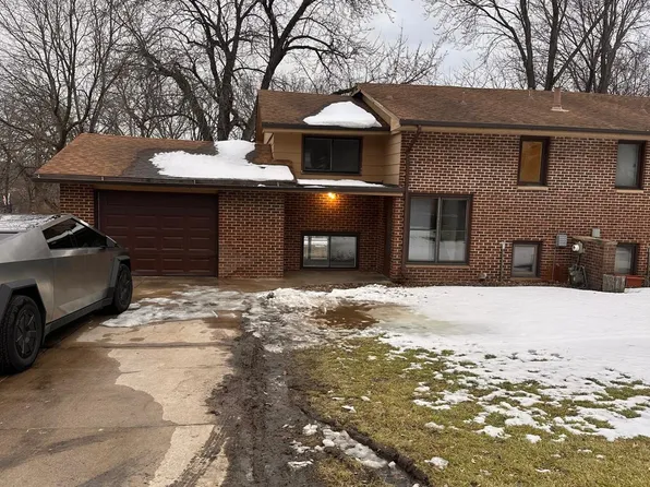 6065 White Dr #6067, Prior Lake, MN 55372