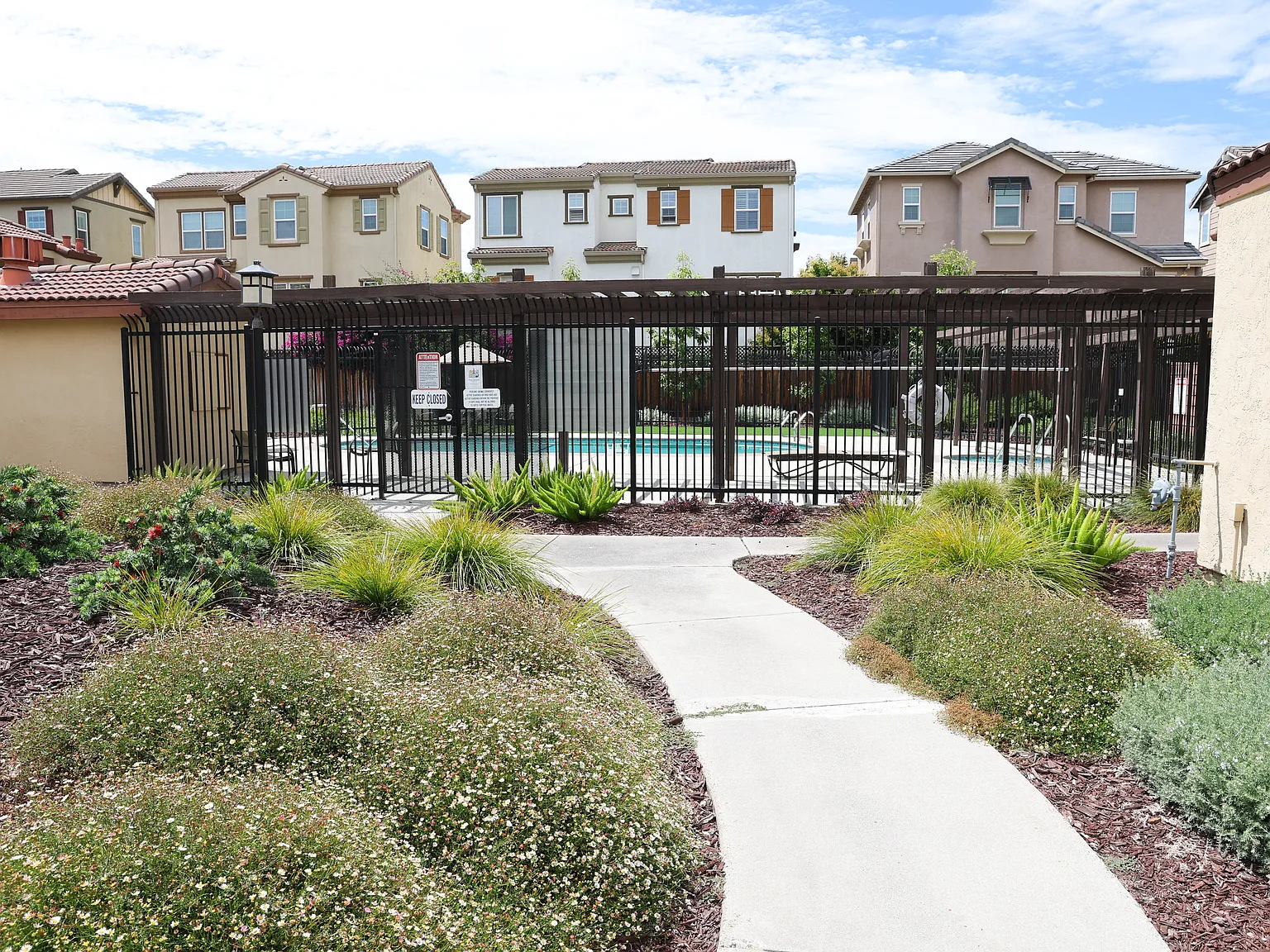 1 bed, 780 sqft, $3,000 — Photo 2