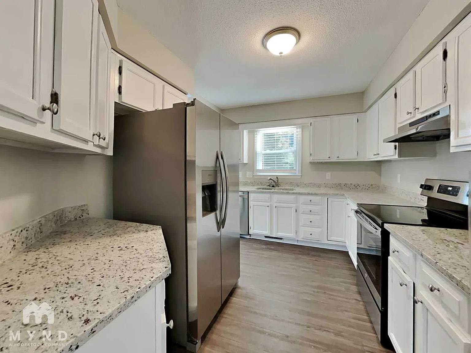3 bed, 2.0 bath, 1210 sqft, $1,795 — Photo 3