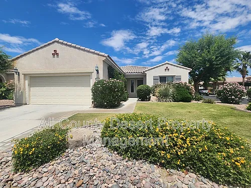 81566 Avenida Sombra Photo 1