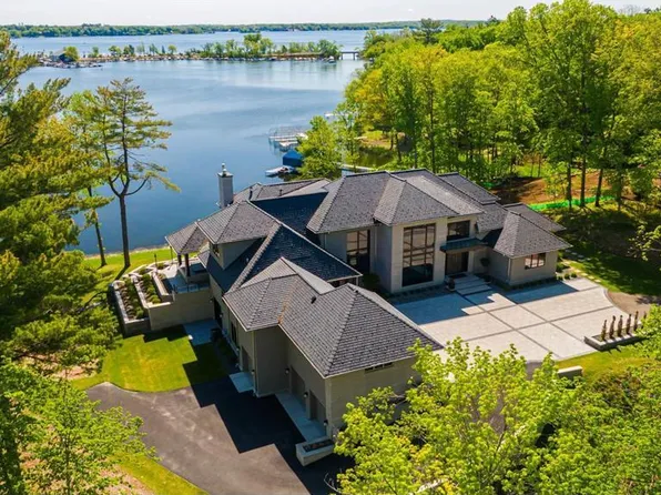 980 Heritage Ln, Wayzata, MN 55391