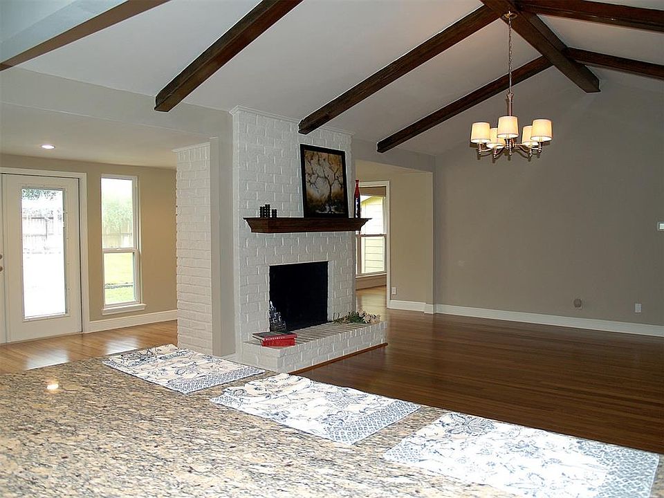 1st image of 10802 Archmont Dr