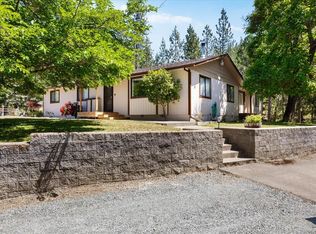 550 Bolt Mountain Rd, Grants Pass, OR 97527