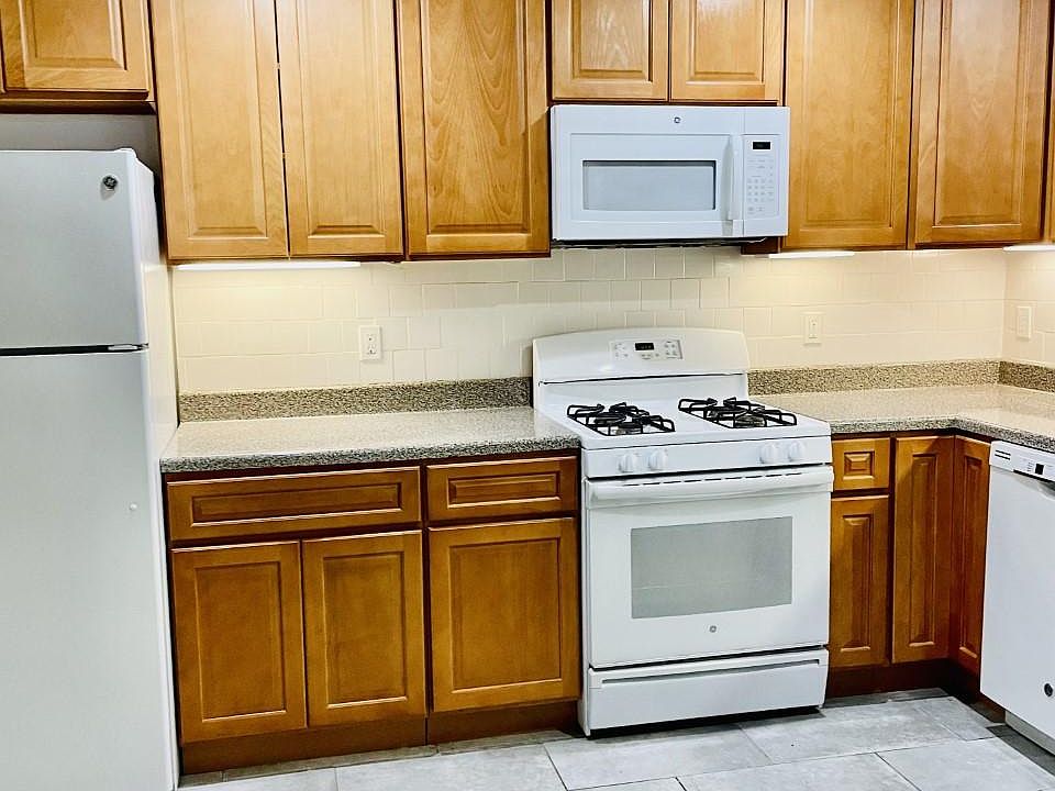 1st image of 46 Davis Ave #1L