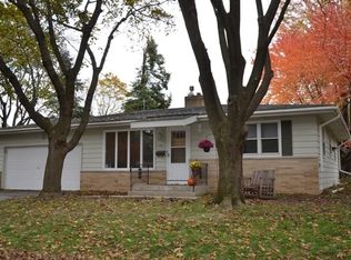 1101 Pontiac Trl, Madison, WI 53711