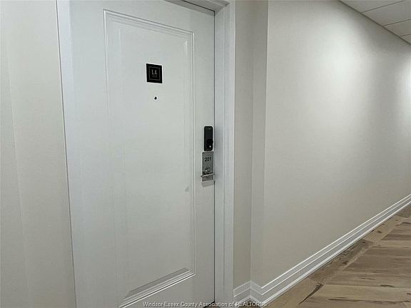 4th image of 1740 Sprucewood Ave #201