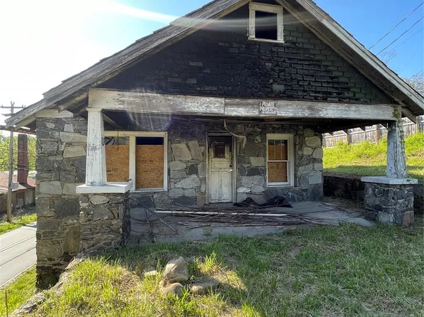 701 Conley Pl NW, Lenoir, NC 28645
