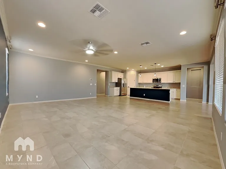 24598 W Concorda Dr — Photo 3
