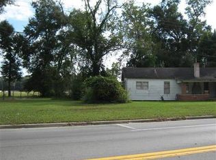 1312 N Main St, Trenton, FL 32693