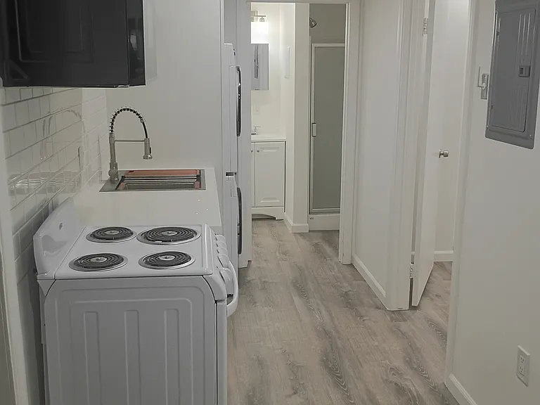 2125 Magnolia St — Photo 6