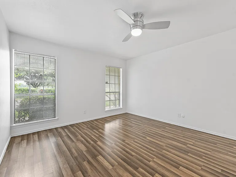 4002 Ridglea Country Club Dr #108 — Photo 22