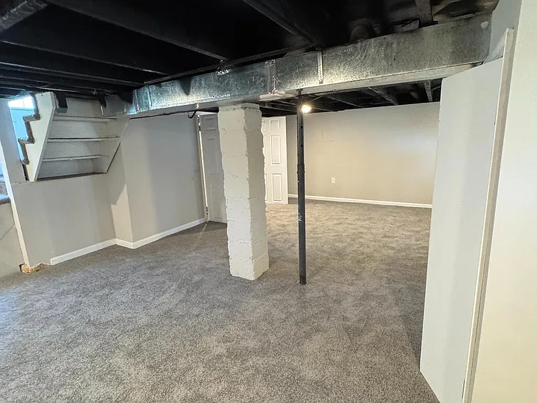 105 Williams Ave — Photo 23