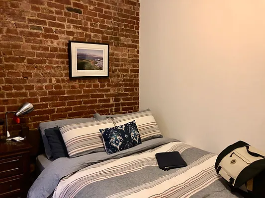 Rented by LJ Sloane Management | media 35