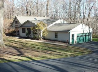 37 Pine Ridge Rd, Woodbridge, CT 06525