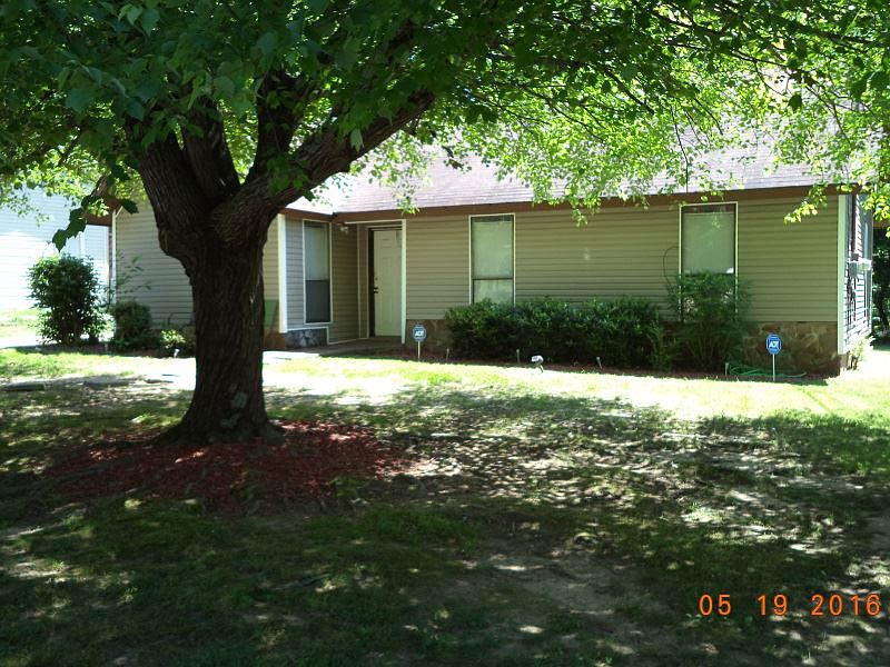 2nd image of 258 Melwood St