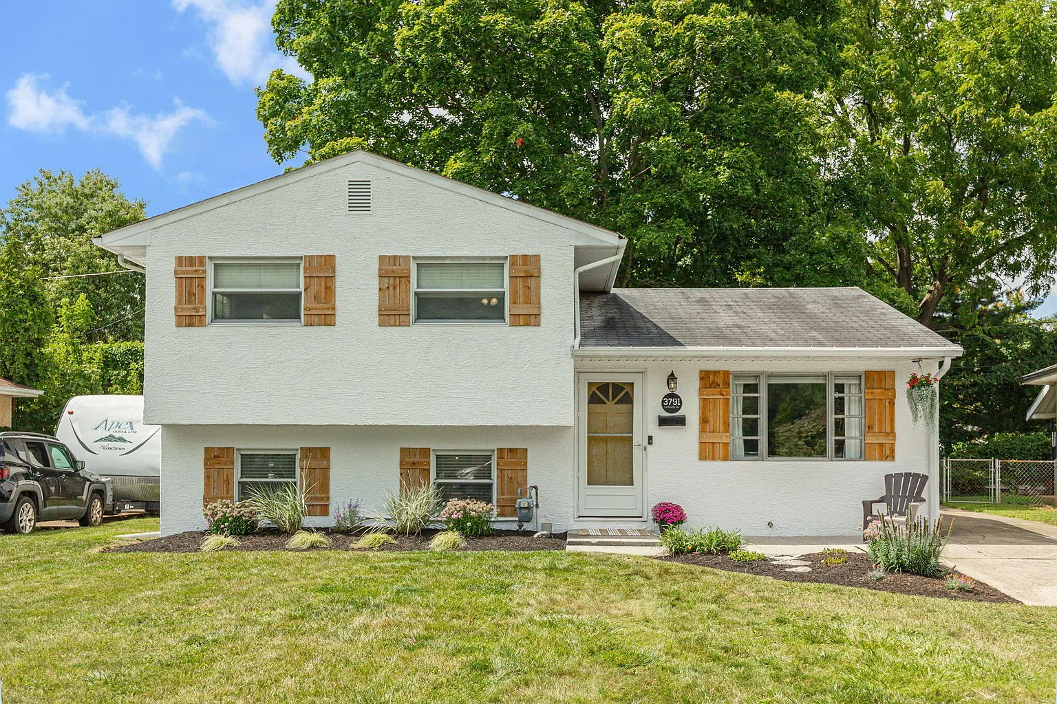 3791 Ganson Dr photo 1