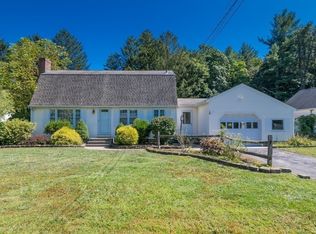 14 Lynnwood Dr, Westfield, MA 01085