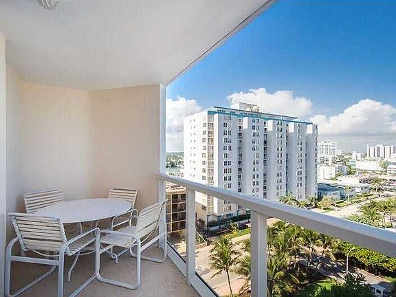 3rd image of 6423 Collins Ave APT 1009