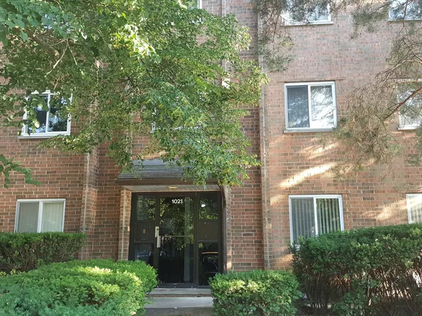 1021 Buccaneer Dr APT 5, Schaumburg, IL 60173